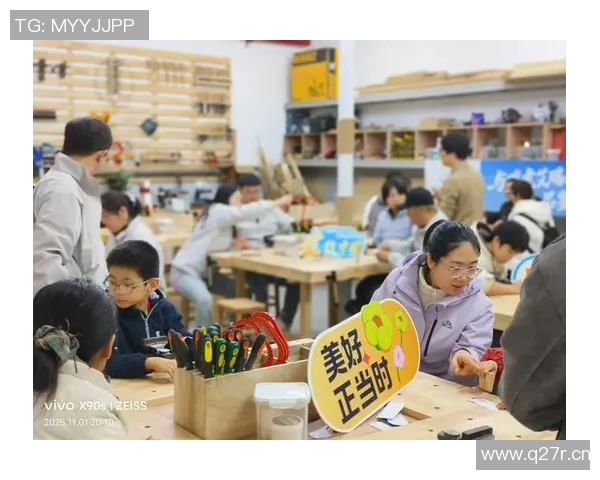 羽毛球的舞台与人生的交响吴秀英的深度对话与成长之路